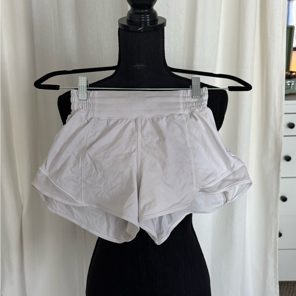 lululemon athletica White Hotty hot Shorts